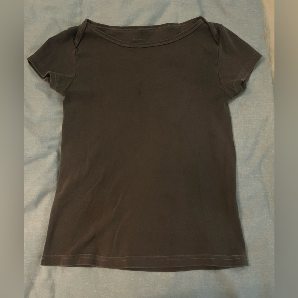 Brandy Melville grey tee